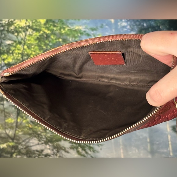 Gucci Leather Wristlet Clutch Authentic - Picture 6 of 11